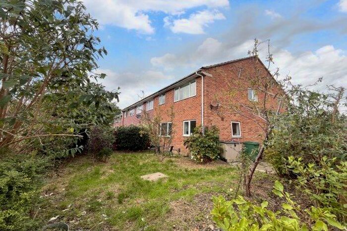 2 Bedroom Flat To Rent In Redhoave Road, Poole, BH17
