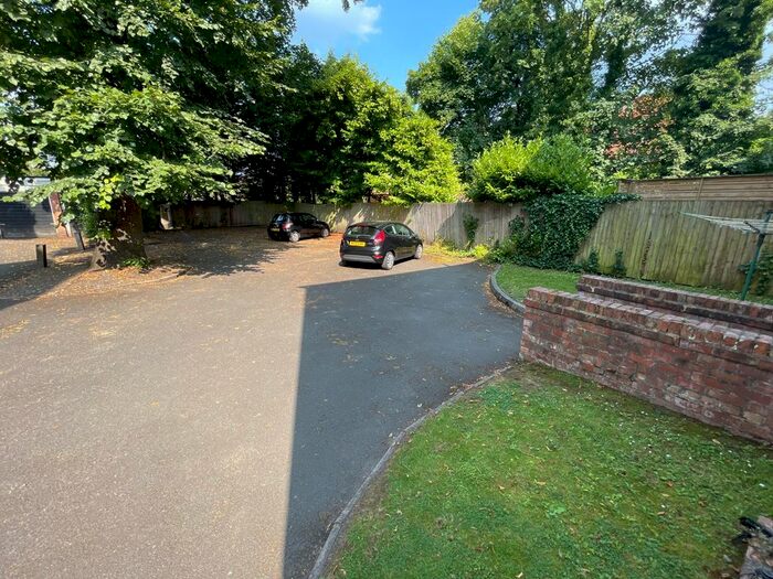 1 Bedroom Flat To Rent In Ballbrook Avenue, Didsbury, M20