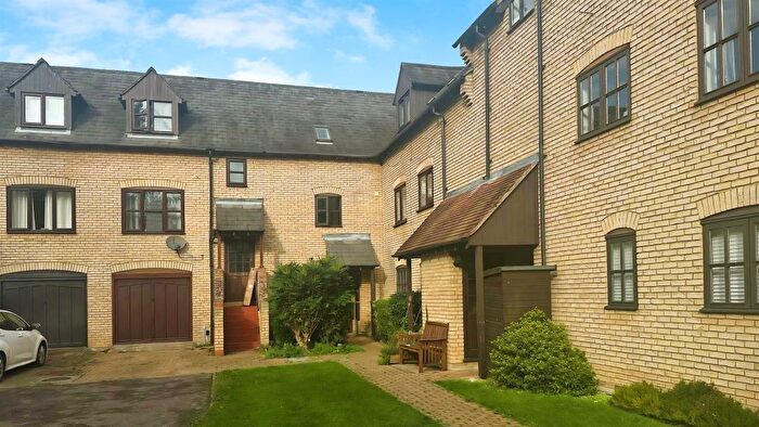 1 Bedroom Flat For Sale In High Street, Ramsey, Huntingdon, PE26