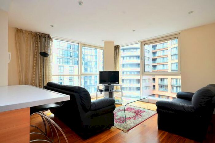 3 Bedroom Flat To Rent In Praed Street, Paddington, London, W2