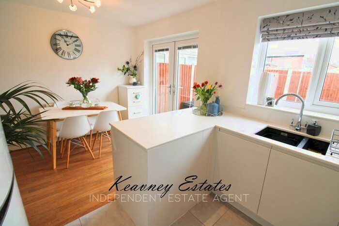 3 Bedroom Semi-Detached House For Sale In Irvine Avenue, Boothstown, M28