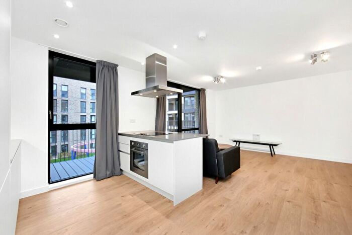 1 Bedroom Apartment To Rent In Leyton Road, London, E15