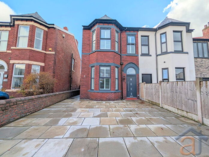 5 Bedroom Semi Detached House For Sale In Cavendish Road, Birkdale, PR8