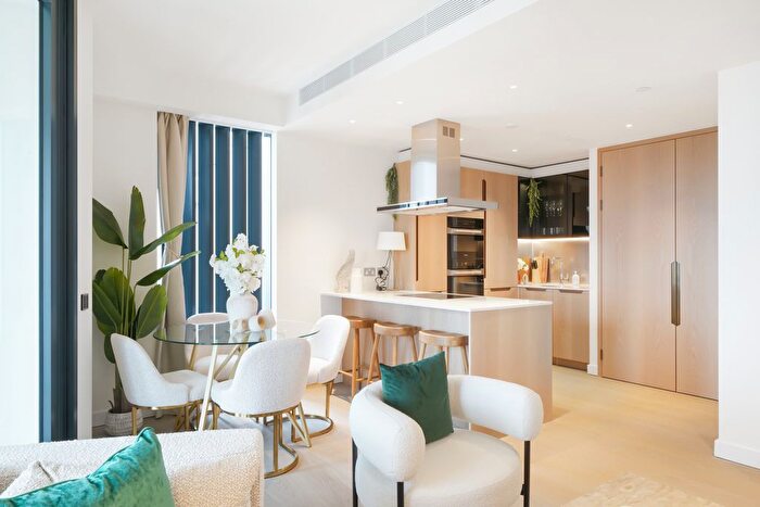 2 Bedroom Flat To Rent In Nine Elms Lane, New Covent Garden, SW8