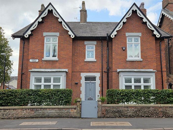 4 Bedroom Semi-Detached House For Sale In Church Road, Lytham, FY8