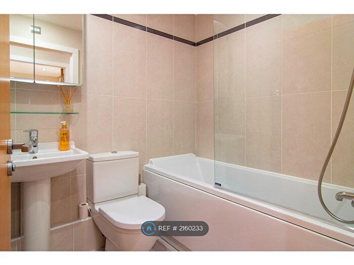 2 Bedroom Flat To Rent In Fairlawn Road, Lytham, Lytham St. Annes, FY8
