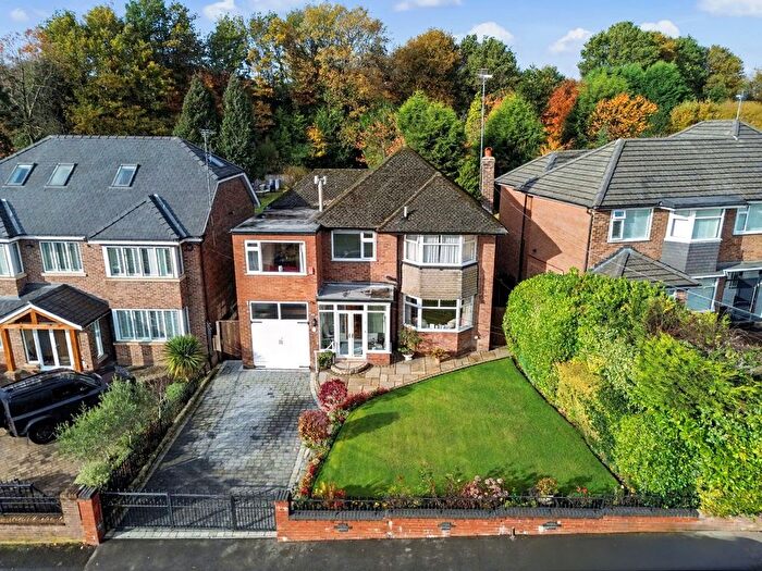 4 Bedroom Detached House For Sale In Barnhill Road, Prestwich, M25