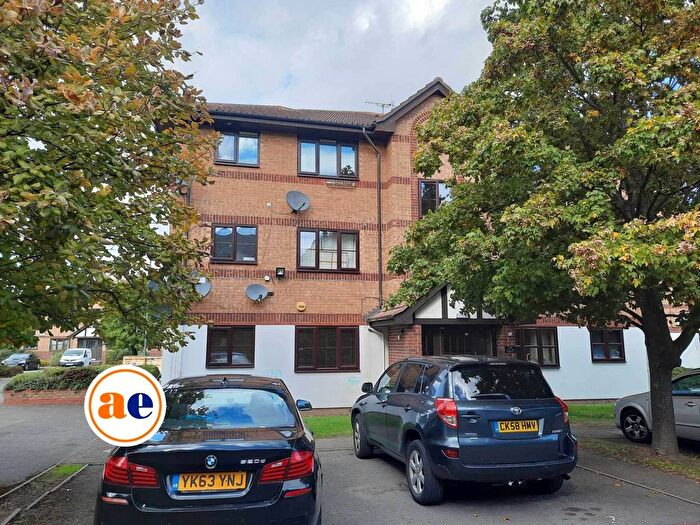 Studio To Rent In Frobisher Road, Erith, DA8