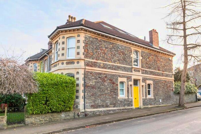 2 Bedroom Flat To Rent In Carnarvon Road, Redland BS6