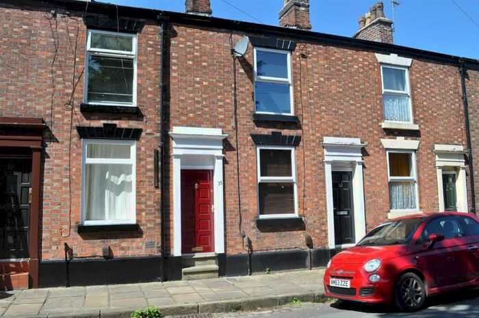 2 Bedroom House To Rent In James Street, Macclesfield, SK11
