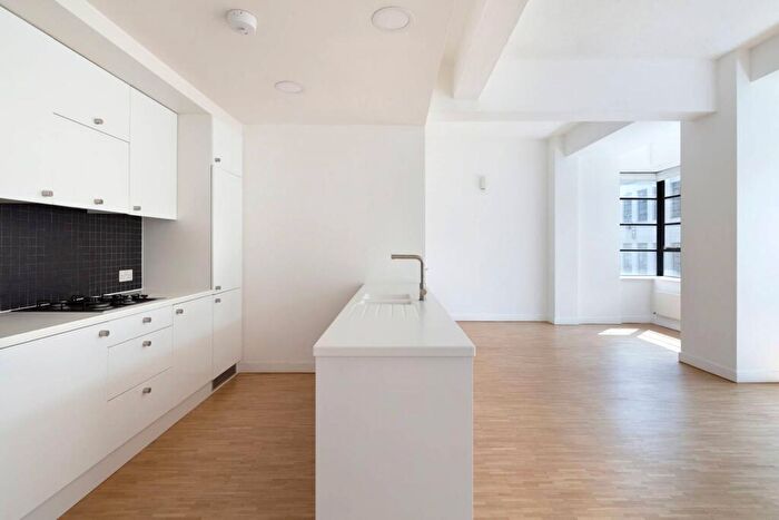 3 Bedroom Flat To Rent In Leather Lane, Clerkenwell, London, EC1N