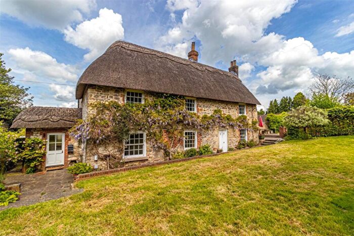 4 Bedroom Detached House To Rent In Badbury, Chiseldon, Wiltshire, SN4