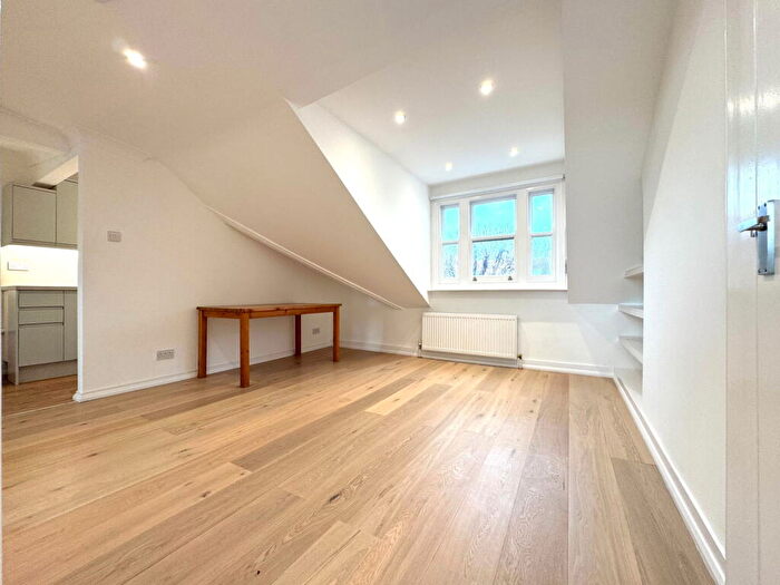 1 Bedroom Flat To Rent In Adelaide Avenue, London, SE4