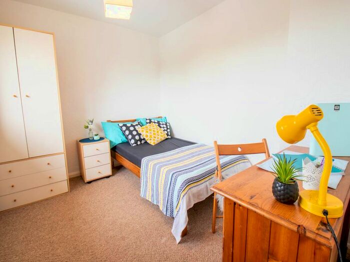 4 Bedroom Property To Rent In Knight Avenue, Canterbury, Kent CT2