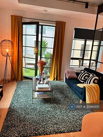 Studio To Rent In Agar House, London, E14