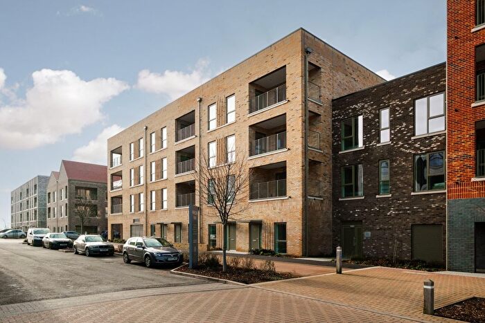 2 Bedroom Flat For Sale In Bragg Way, Cambridge, CB5
