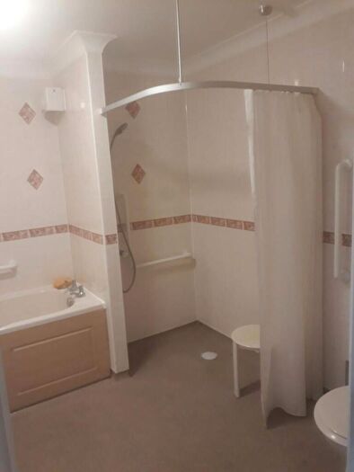 1 Bedroom Retirement Property To Rent In Oyster Lane, Byfleet, West Byfleet, KT14