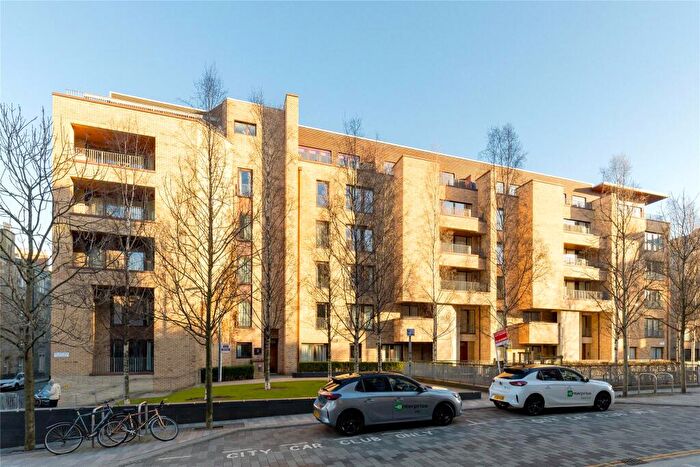 3 Bedroom Apartment For Sale In McEwan Square, Edinburgh, Midlothian, EH3