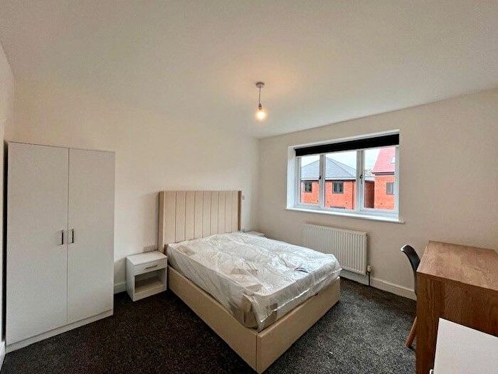 Property To Rent In Osbourne Gardens, Aylesbury, HP21
