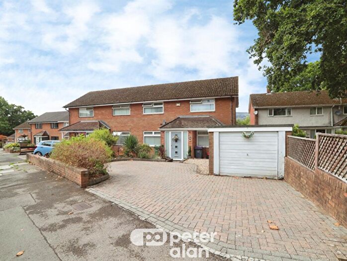 4 Bedroom Semi-Detached House For Sale In Llanyravon Way, Llanyravon, Cwmbran, NP44