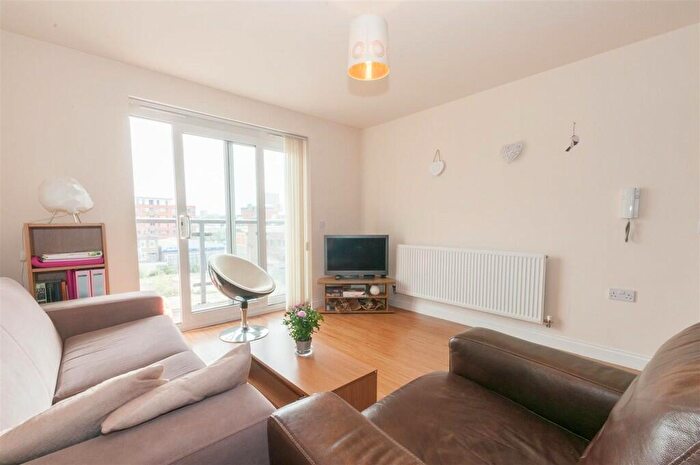 1 Bedroom Apartment To Rent In Cypress Point, Leeds City Centre, LS2