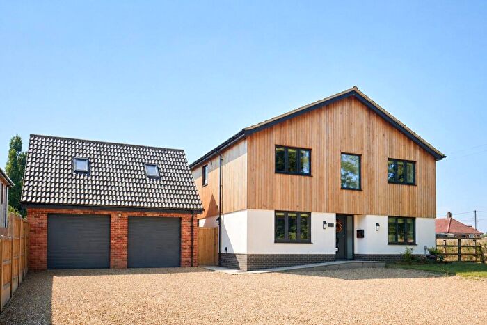 Detached House For Sale In Rectory Road, Rockland All Saints, Attleborough, Norfolk, NR17
