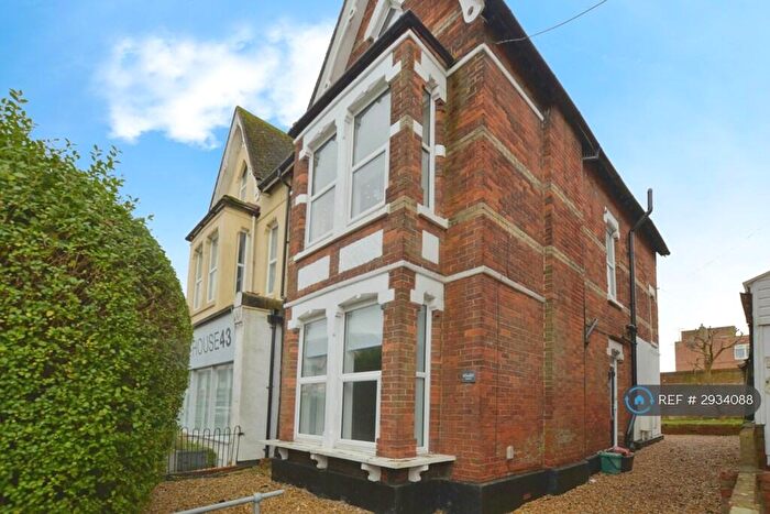 1 Bedroom Flat To Rent In Cheriton High Street, Folkestone, CT19