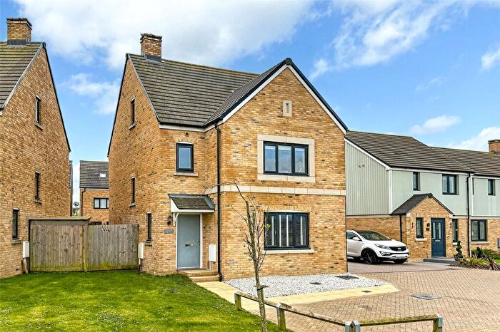 4 Bedroom Detached House For Sale In Neal Crescent, Littlehampton, West Sussex, BN17