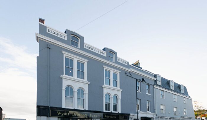 1 Bedroom Apartment To Rent In Flat, Regent Brewers, Plymouth, PL1