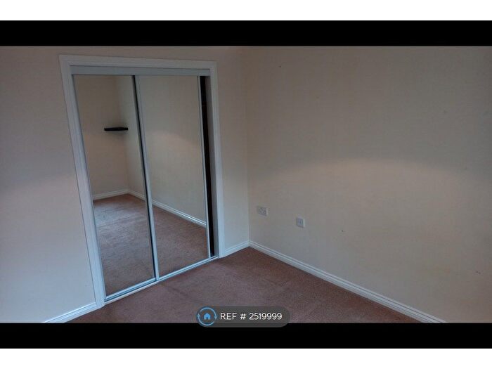 1 Bedroom Flat To Rent In Rowan Wynd, Paisley, PA2