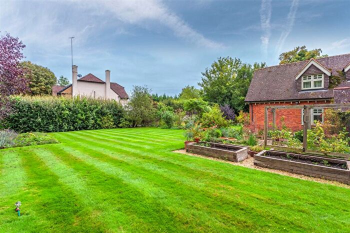5 Bedroom Detached House For Sale In Henley Road, Stubbings, Maidenhead, Berkshire, SL6