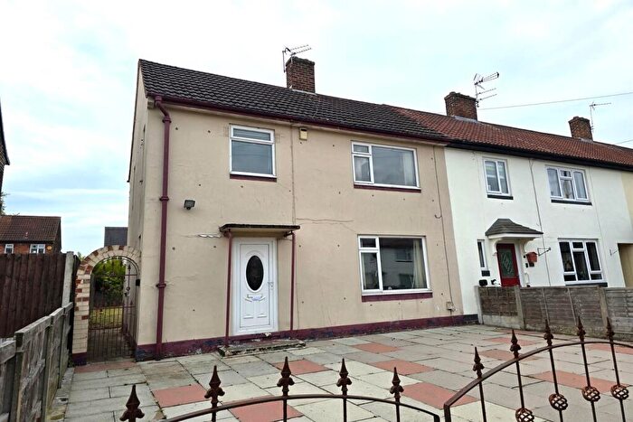 3 Bedroom End Of Terrace House For Sale In Heyland Road, Manchester, M23