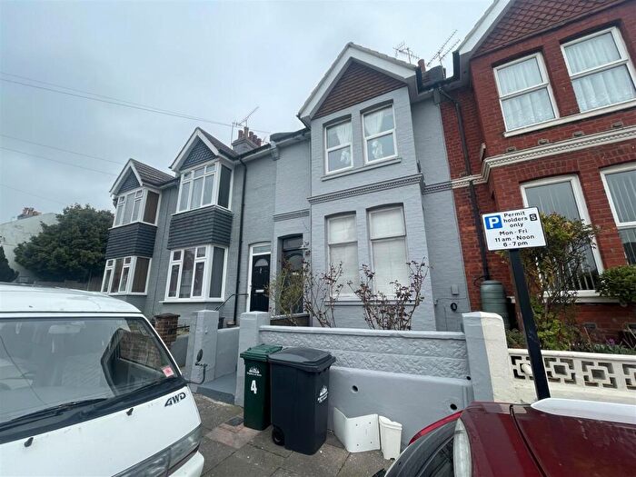 3 Bedroom Terraced House To Rent In Shanklin Road, Brighton, BN2