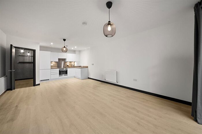 2 Bedroom Flat For Sale In Laurina Apartments, Carnation Gardens, UB3