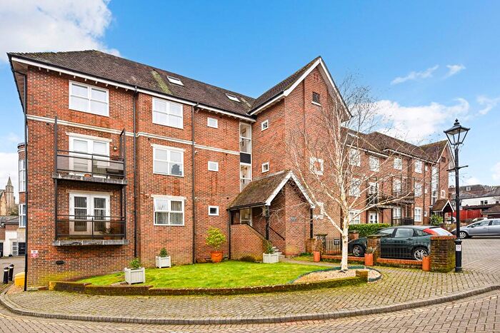 2 Bedroom Flat To Rent In Marston Gate, City Centre, Unfurnished, SO23