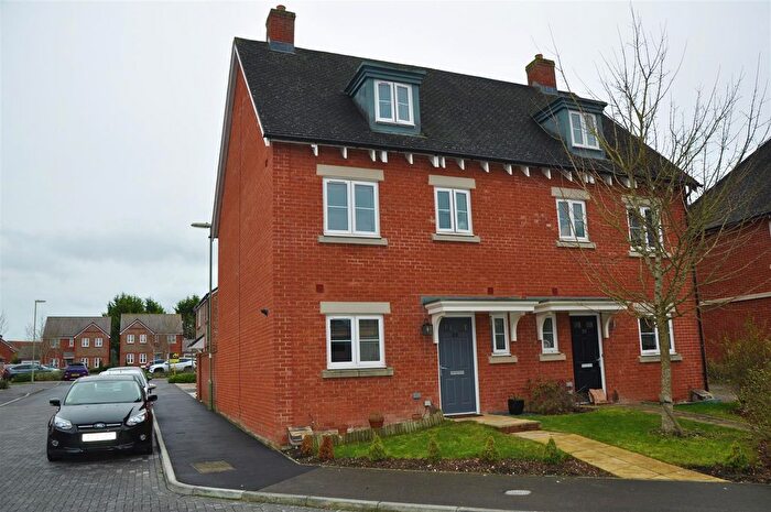 4 Bedroom Semi-Detached House To Rent In Stalls Road, Picket Twenty, Andover, SP11