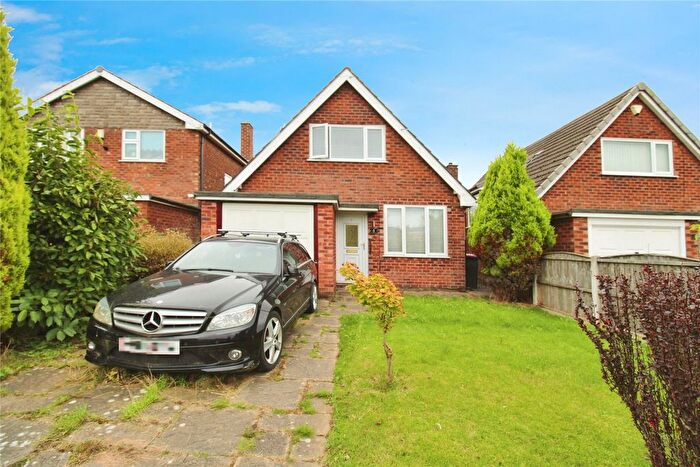 2 Bedroom Detached House For Sale In Lawnswood Park Road, Swinton, Manchester, Greater Manchester, M27