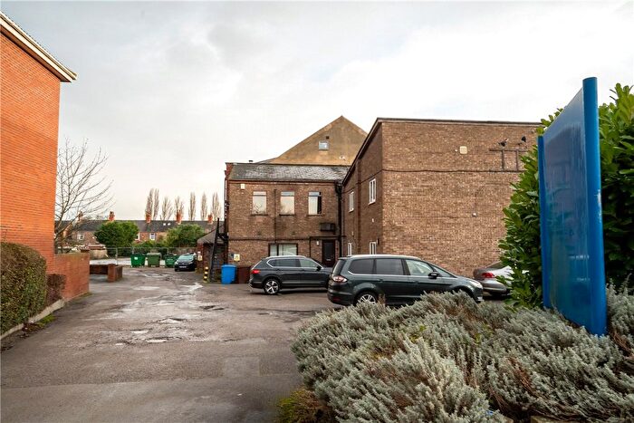 1 Bedroom Flat To Rent In Flaxley Road, Selby, North Yorkshire, YO8