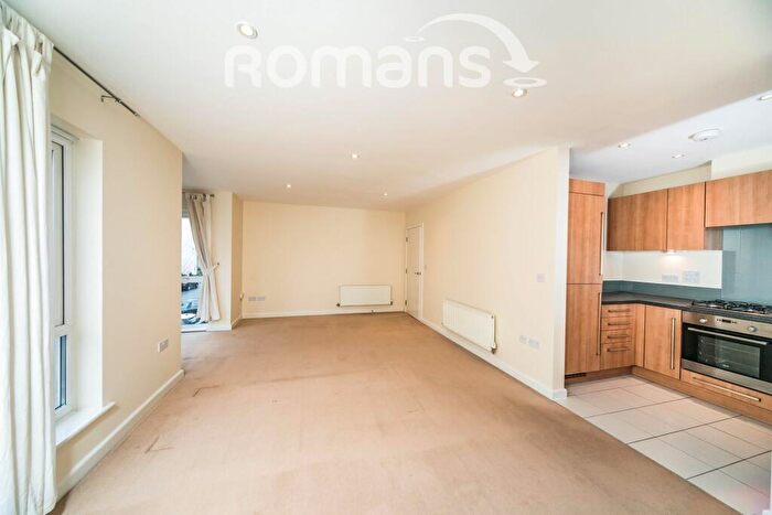 2 Bedroom Flat To Rent In Havergate Way, Reading, RG2