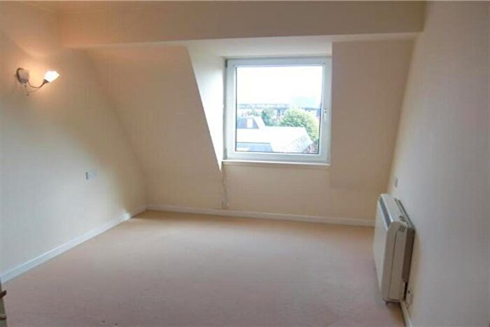 1 Bedroom Retirement Property To Rent In Homegate House, / The Avenue, Eastbourne, BN21