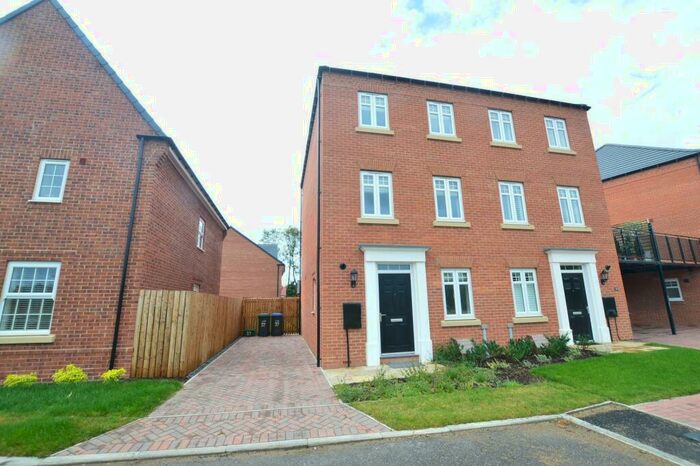 4 Bedroom House To Rent In Wentworth Drive, Durham, DH1