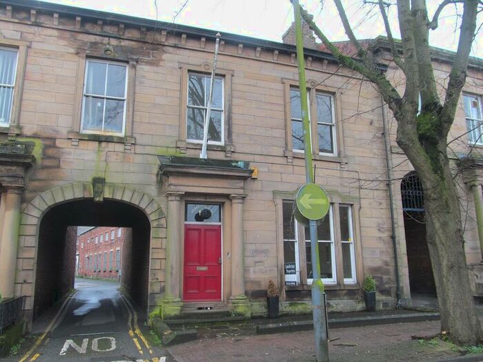 5 Bedroom Town House To Rent In Victoria Place, Carlisle, CA1
