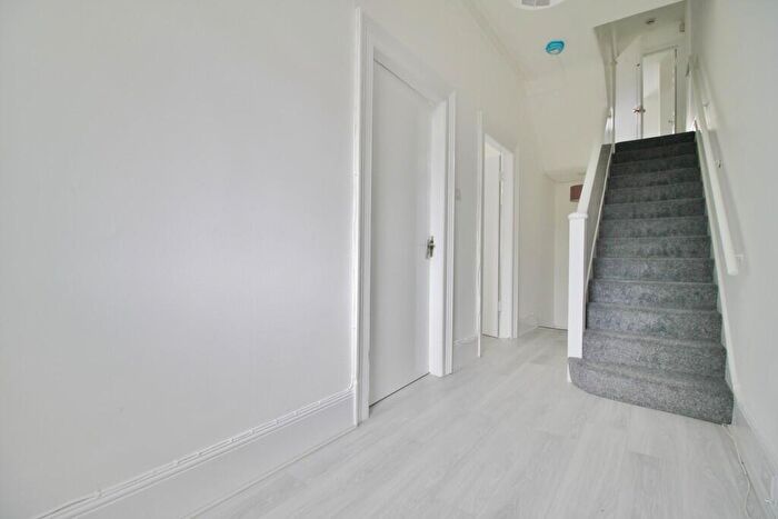 4 Bedroom Terraced House To Rent In Osborne Road, Forest Gate, E7