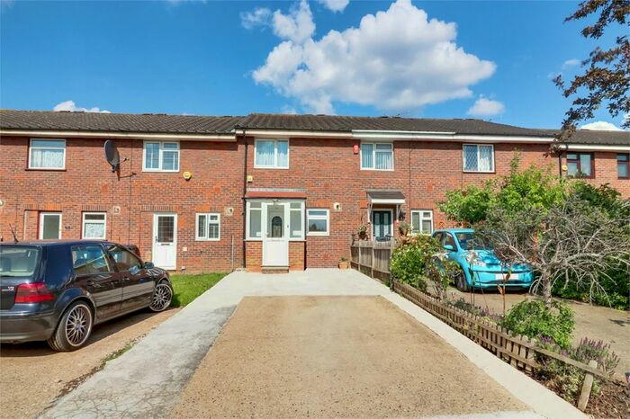 2 Bedroom Terraced House To Rent In Blenheim Road, Northolt, UB5