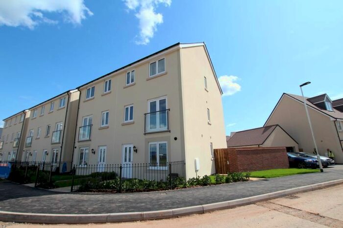 4 Bedroom Semi-Detached House To Rent In Edward Parker Road, Bristol, BS16