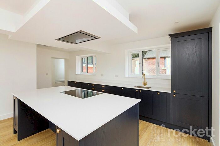 Studio To Rent In The Nook, The Nook, Newcastle Under Lyme, Saffordshire, ST5