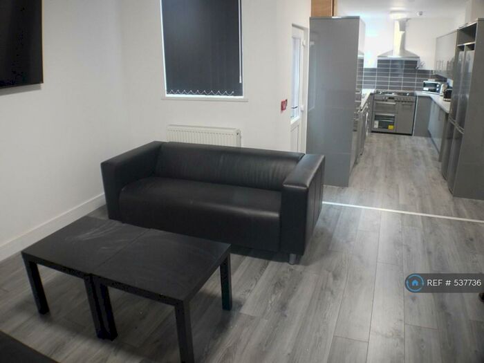 6 Bedroom Terraced House To Rent In Saxony Road, Liverpool, L7