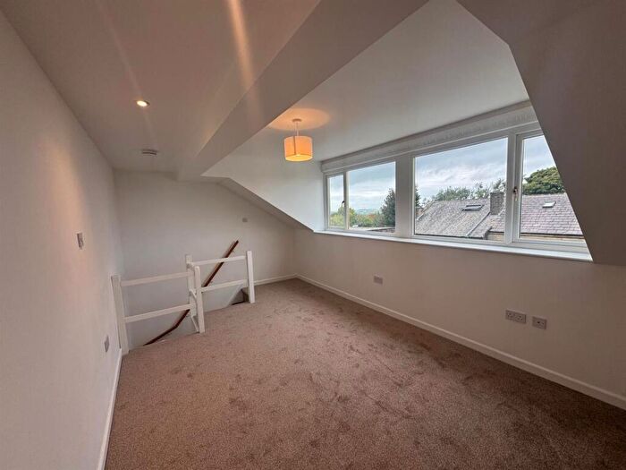 House To Rent In Holly Street, Bradford, BD6
