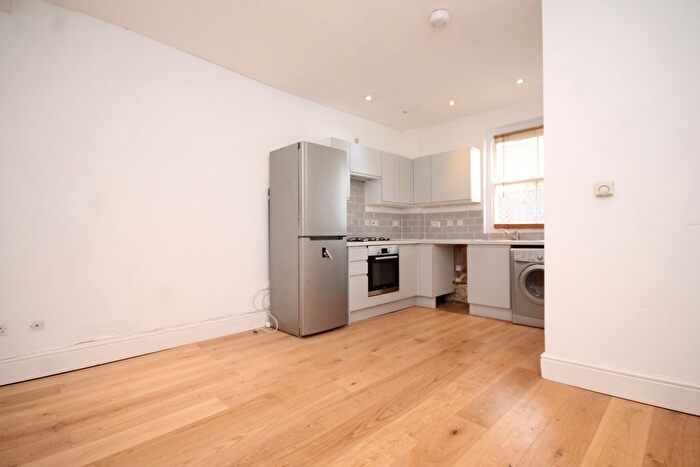 1 Bedroom Flat To Rent In St Augustines Road, Camden, NW1
