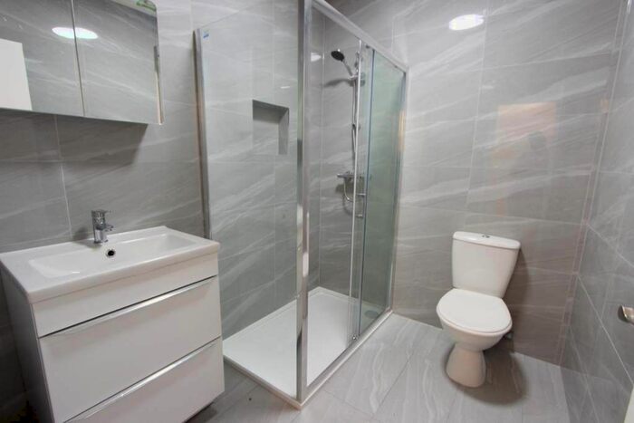 1 Bedroom Flat To Rent In High Road, London, N20